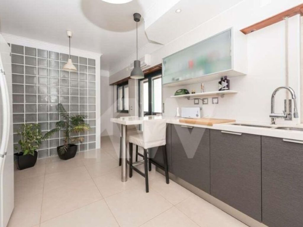 Maison de luxe à vendre à Loures, 540 000 €, Photo 5