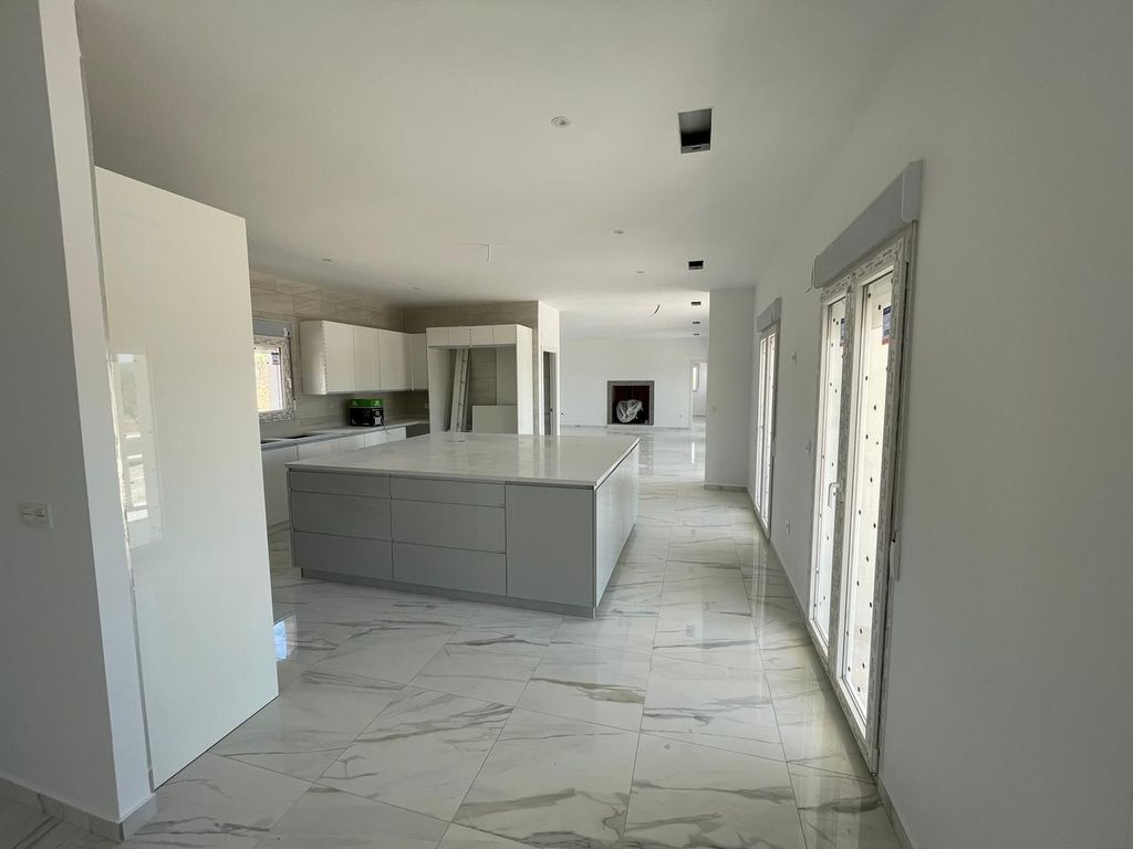 Luxury House for sale in Pinoso, 485 000 €, Photo 6