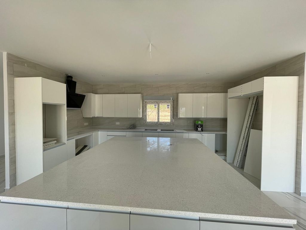 Luxury House for sale in Pinoso, 485 000 €, Photo 7