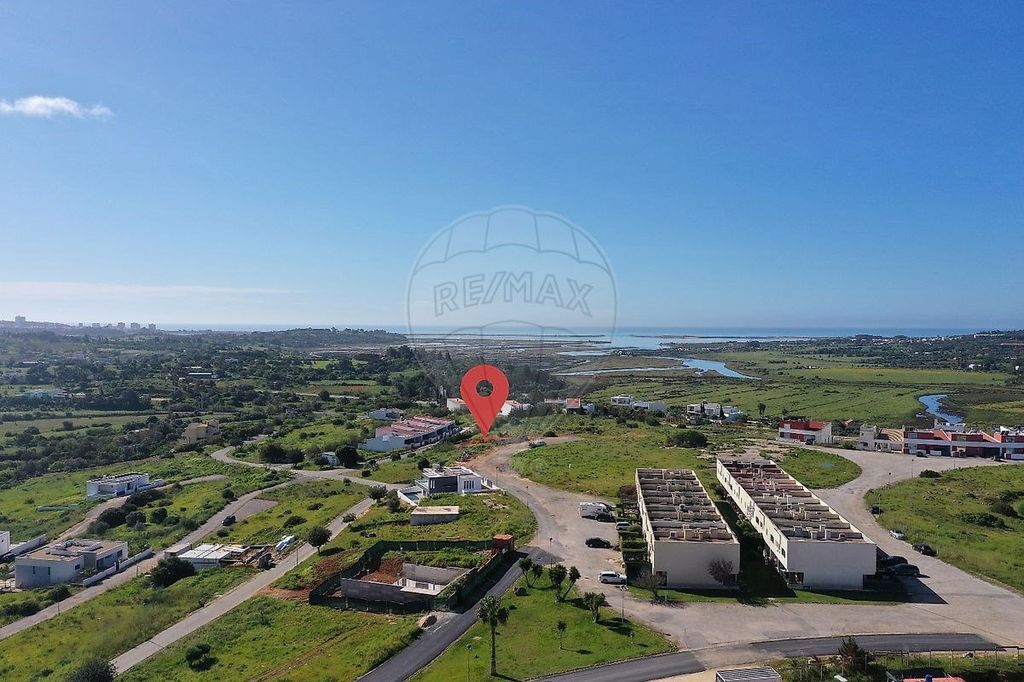 Luxury House for sale in Mexilhoeira Grande, 895 000 €, Photo 1