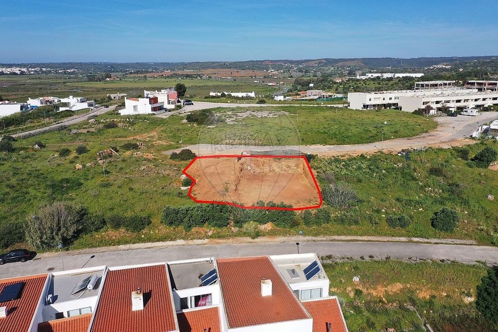 Luxury House for sale in Mexilhoeira Grande, 895 000 €, Photo 2