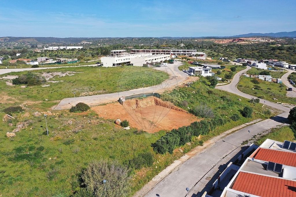 Luxury House for sale in Mexilhoeira Grande, 895 000 €, Photo 3