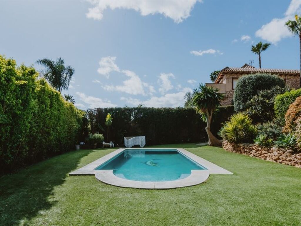 Maison de luxe à vendre à Marbella, 1 900 000 €, Photo 1