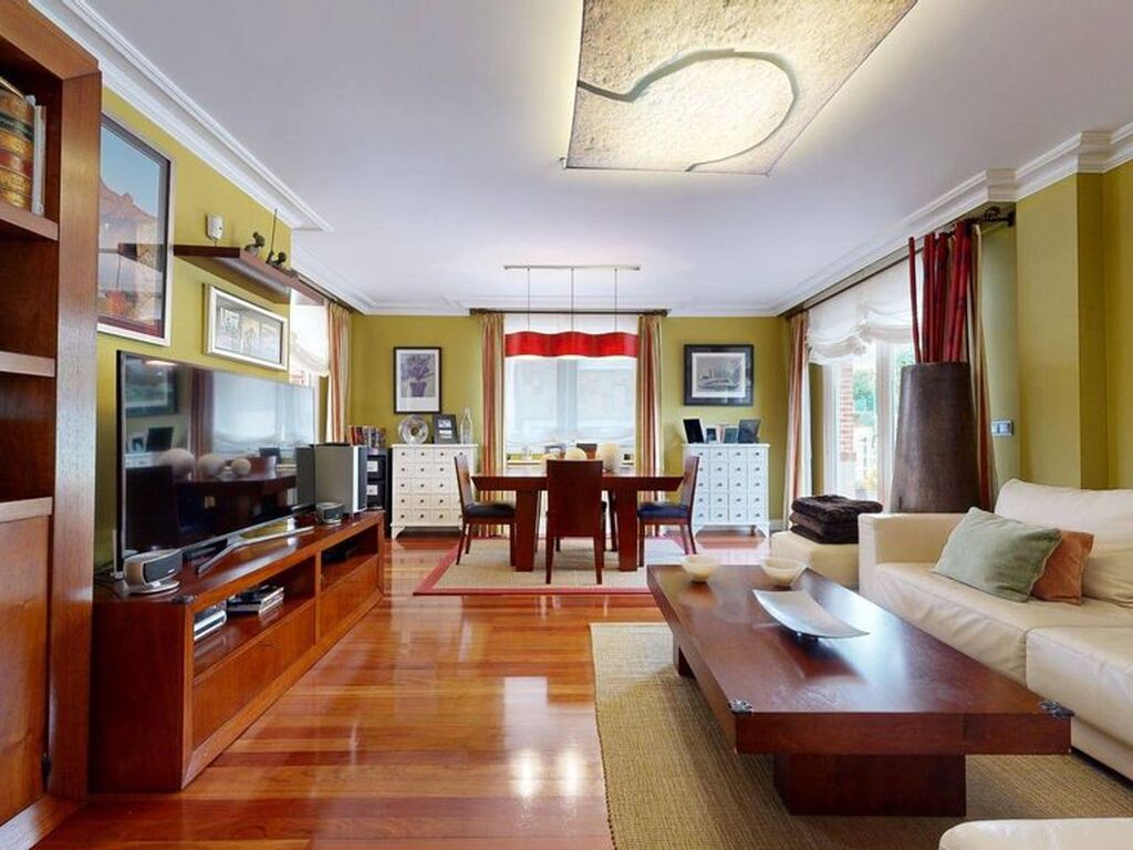 Luxury House for sale in Castro-Urdiales, 590 000 €, Photo 1