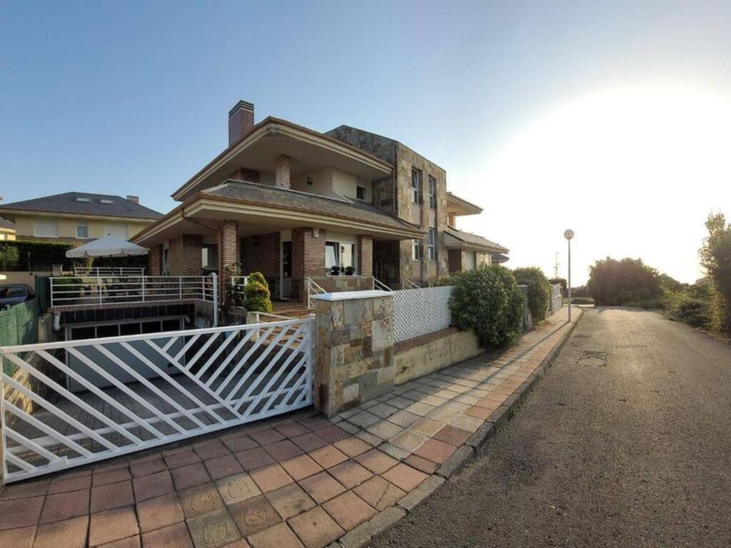 Luxury House for sale in Castro-Urdiales, 590 000 €, Photo 6