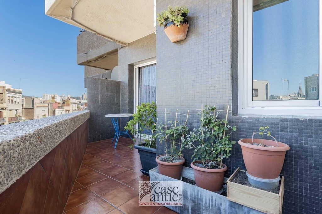 Luxury Apartment for sale in Barcelona, 545 000 €, Photo 4