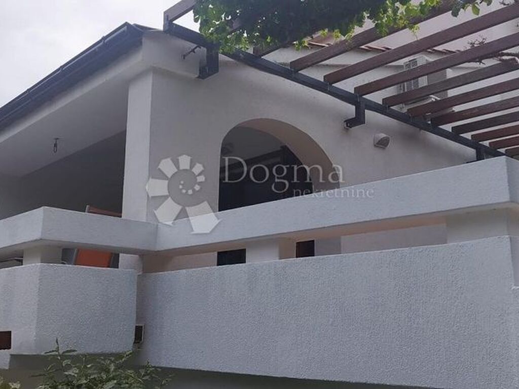 Maison de luxe à vendre à Baška, 690 000 €, Photo 2