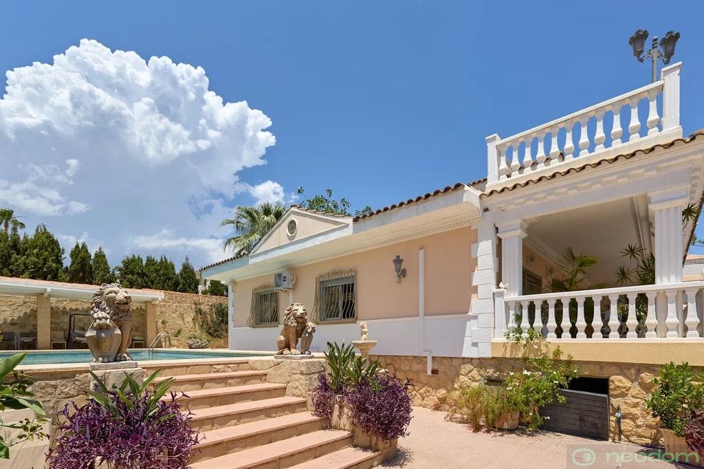 Maison de luxe à vendre à La Nucia, 1 600 000 €, Photo 1