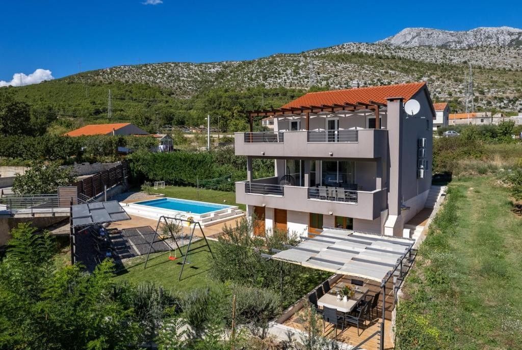 Luxury House for sale in Omiš, 750 000 €, Photo 3