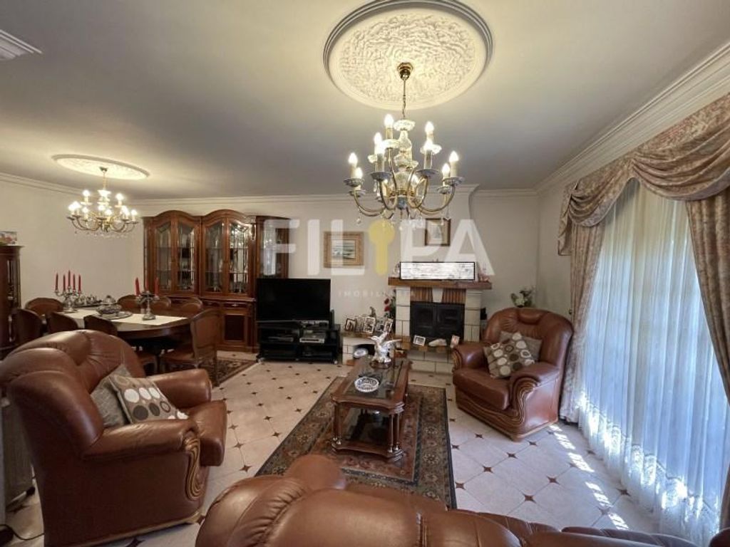 Luxury House for sale in Gondomar, 415 000 €, Photo 2