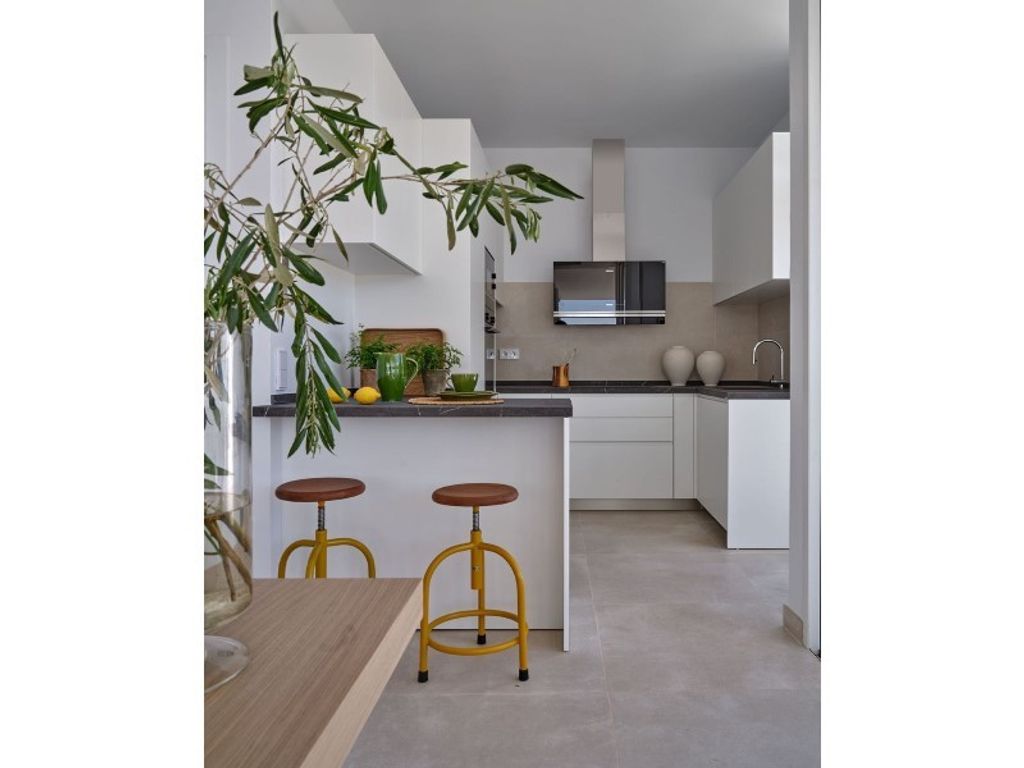 Luxury House for sale in Marbella, 1 950 000 €, Photo 2