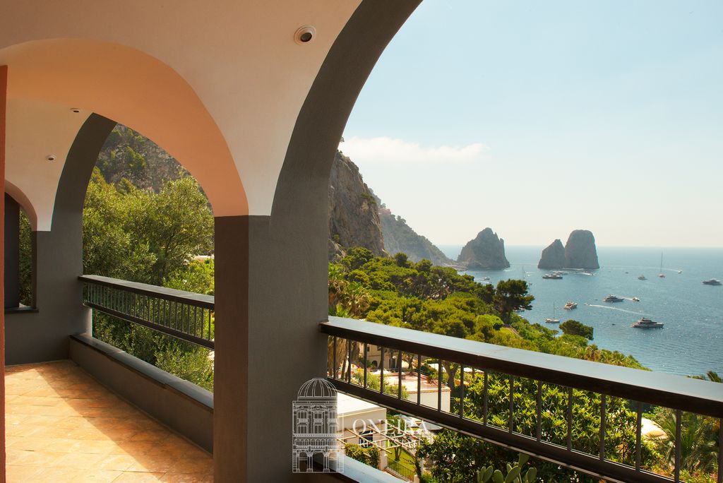 Luxury House for sale in Capri, 4 500 000 €, Photo 1