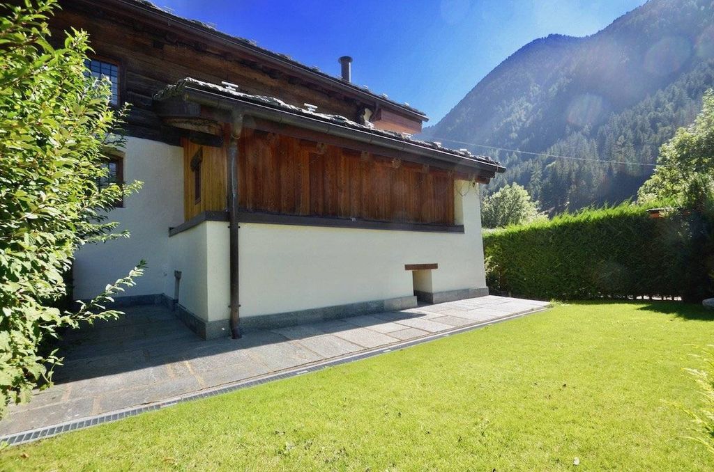 Appartement de luxe à vendre à Gressoney-Saint-Jean, 440 000 €, Photo 1