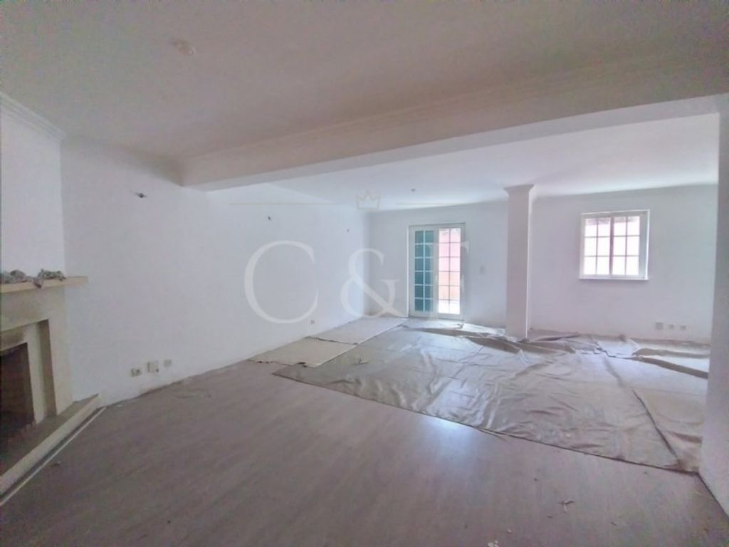 Luxury House for sale in Sintra, 700 000 €, Photo 1