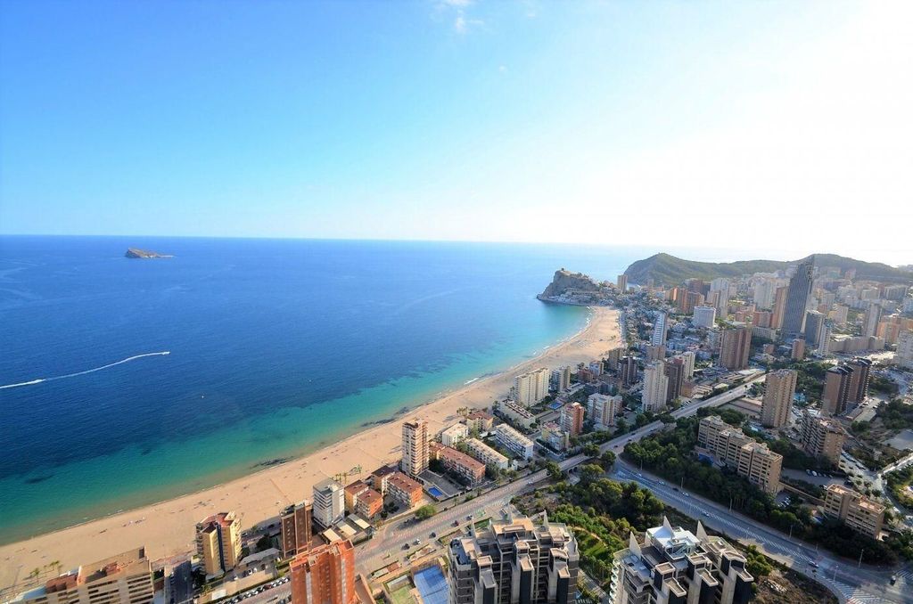 Luxury Apartment for sale in Benidorm, 540 000 €, Photo 3