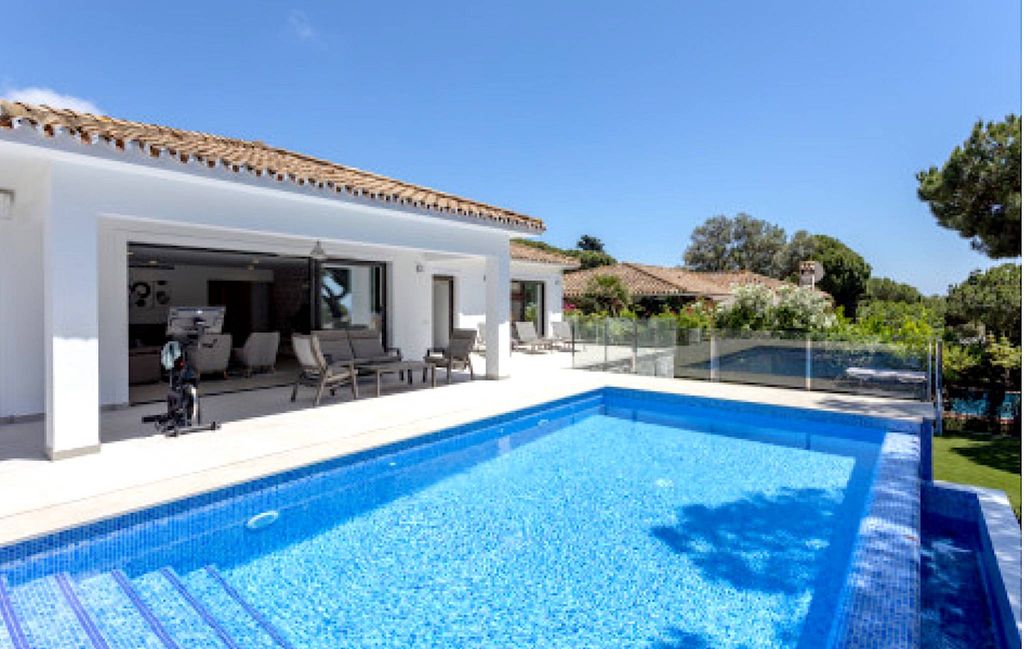 Luxury House for sale in Marbella, 1 585 000 €, Photo 5