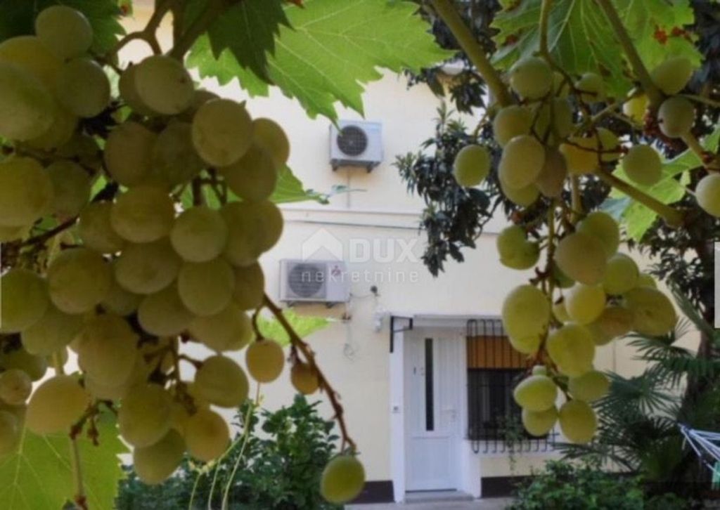 Appartement de luxe à vendre à Opatija, 400 000 €, Photo 4