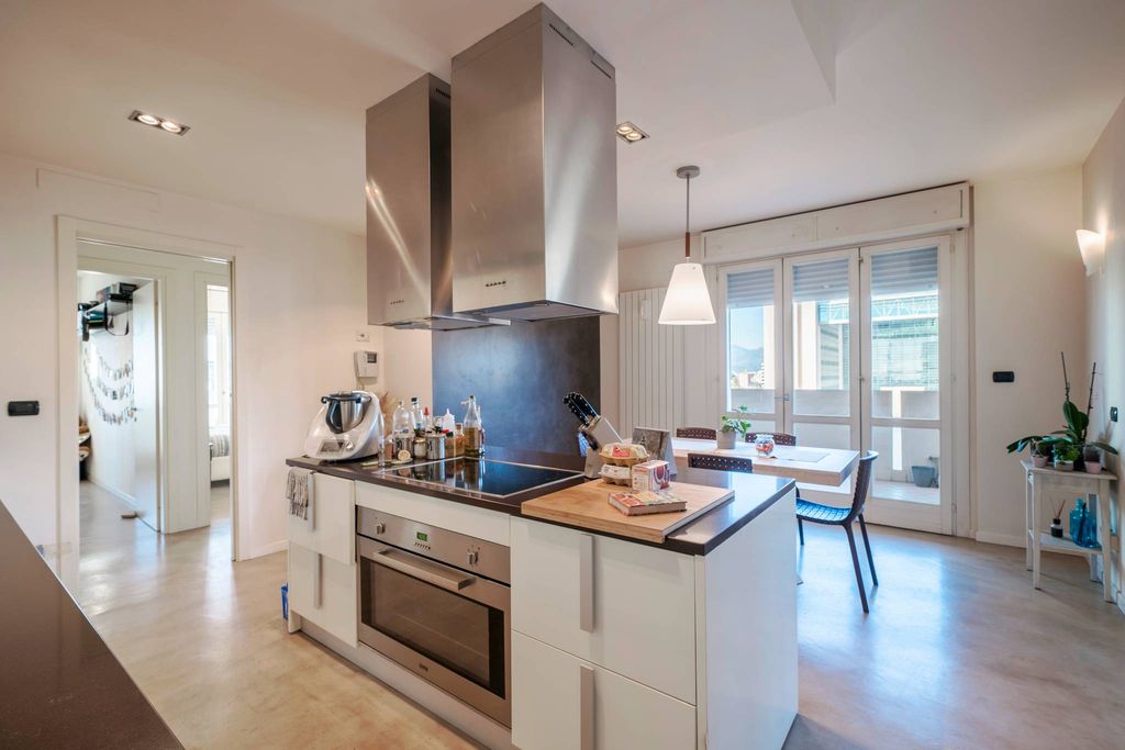 Appartement de luxe à vendre à Brescia, 460 000 €, Photo 2