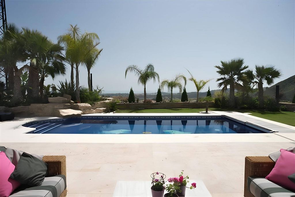 Luxury House for sale in Marbella, 3 795 000 €, Photo 2