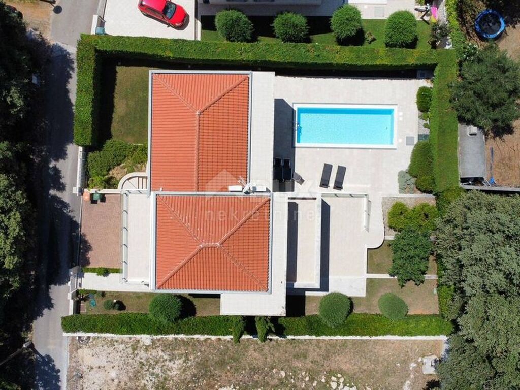 Luxury House for sale in Zadar, 1 490 000 €, Photo 2