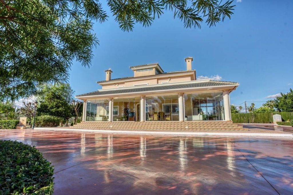 Luxury House for sale in Elche, 950 000 €, Photo 1