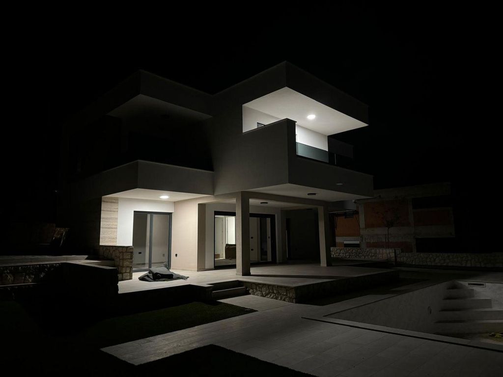Maison de luxe à vendre à Novalja, 970 000 €, Photo 4