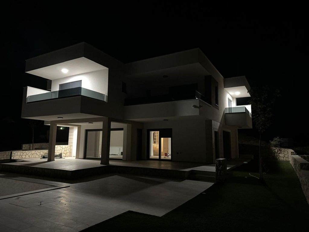 Maison de luxe à vendre à Novalja, 970 000 €, Photo 5