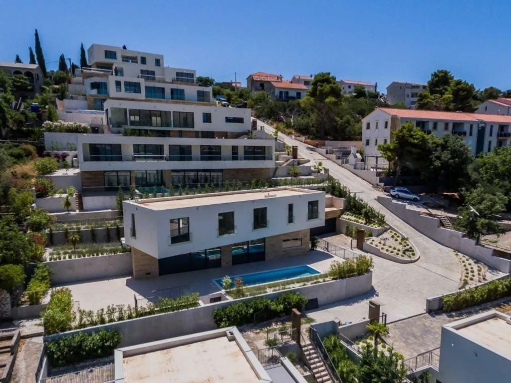 Luxury House for sale in Ciovo, 1 700 000 €, Photo 6