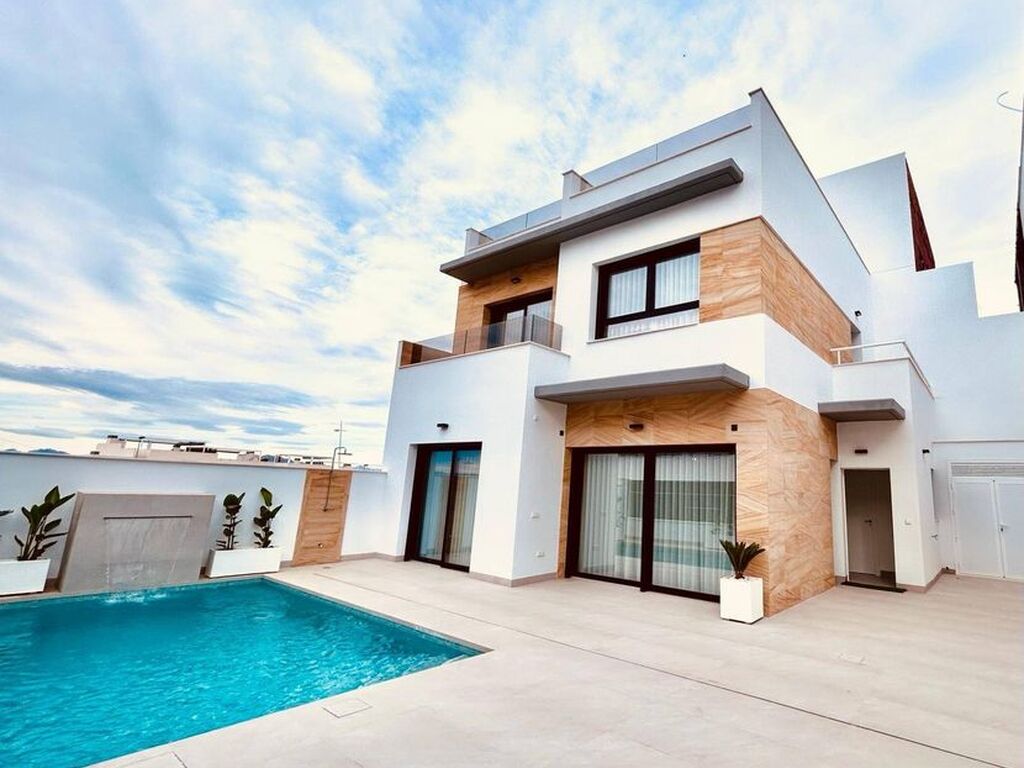 Luxury House for sale in Benijofar, 465 000 €, Photo 1
