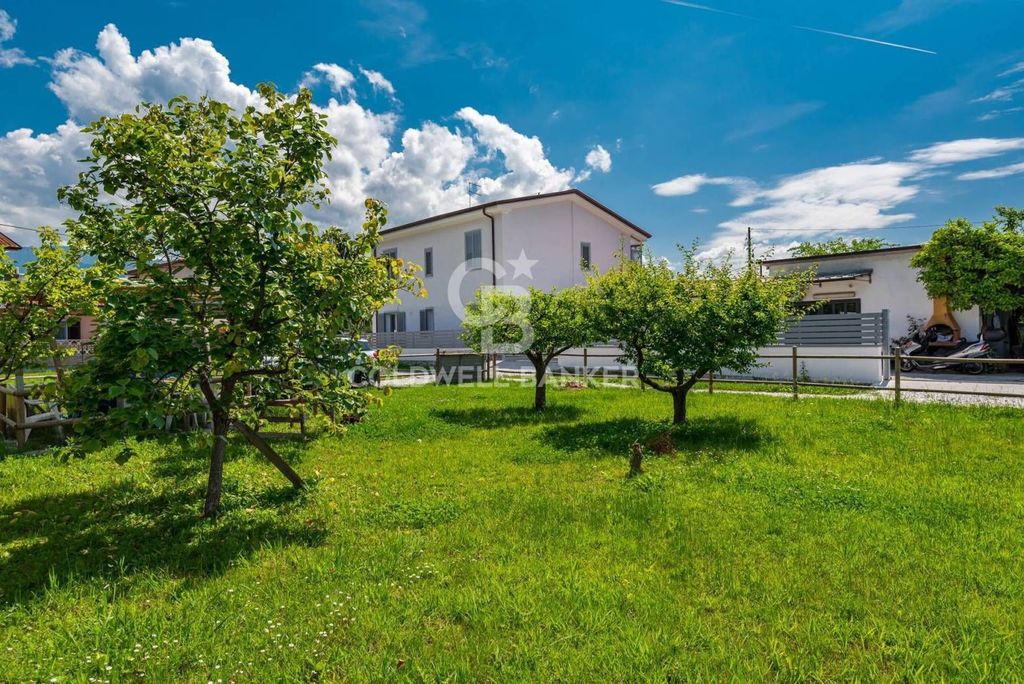 Appartement de luxe à vendre à Massa, 465 000 €, Photo 1