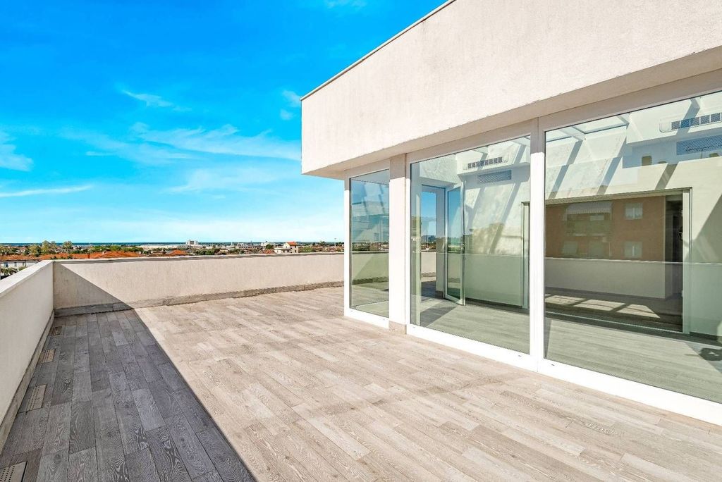 Appartement de luxe à vendre à Massa, 1 100 000 €, Photo 2