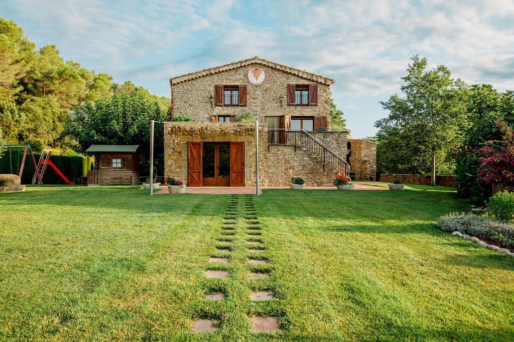 Luxury House for sale in Lladó, 900 000 €, Photo 5