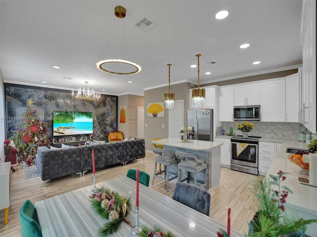 Luxury House for sale in Hollywood, 809 686 €, Photo 5