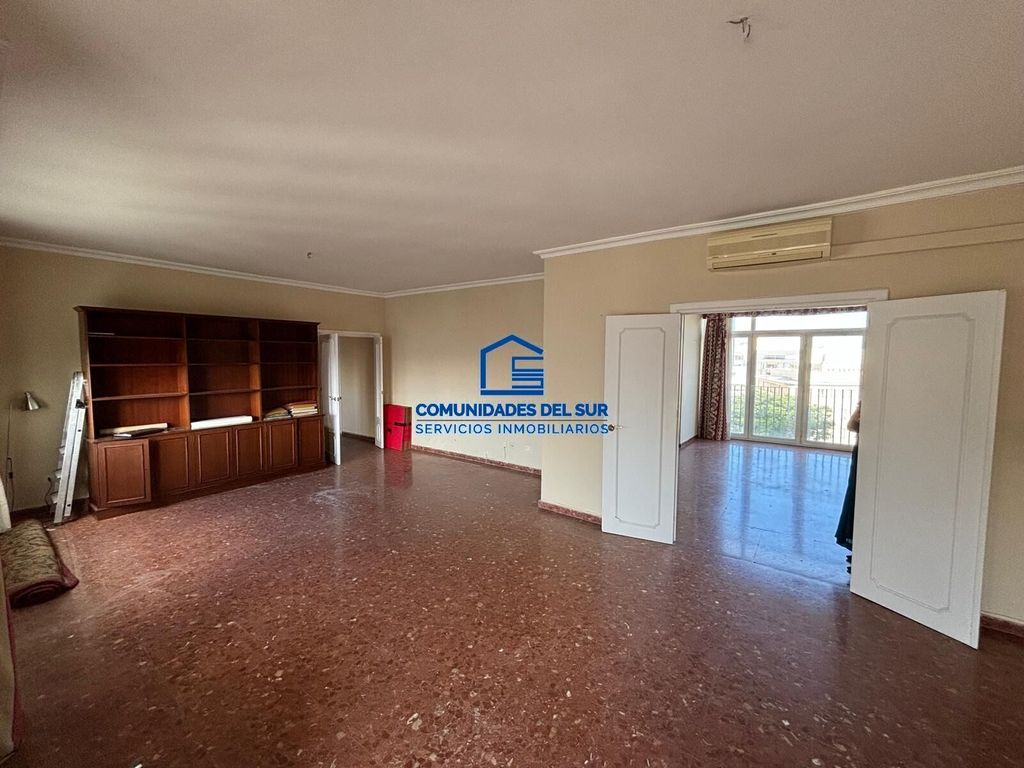 Appartement de luxe à vendre à Cadiz, 750 000 €, Photo 1