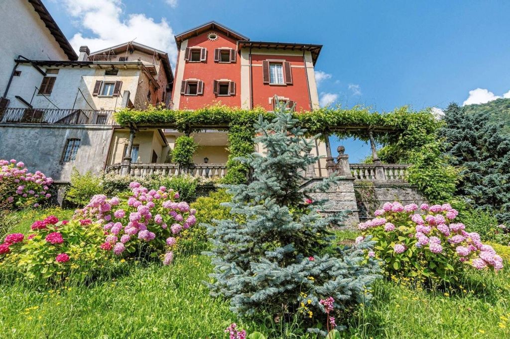 Appartement de luxe à vendre à Schignano, 460 000 €, Photo 2