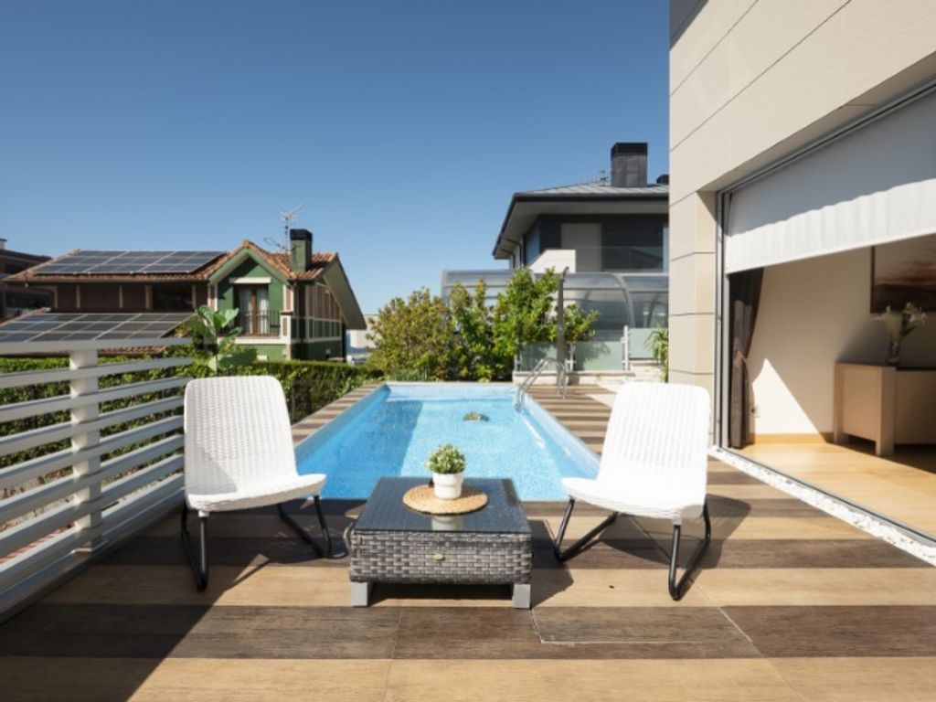 Luxury House for sale in Castro-Urdiales, 850 000 €, Photo 1