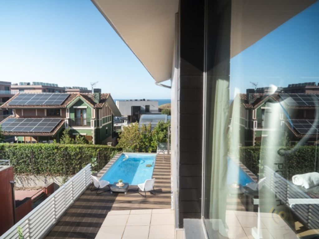 Luxury House for sale in Castro-Urdiales, 850 000 €, Photo 3