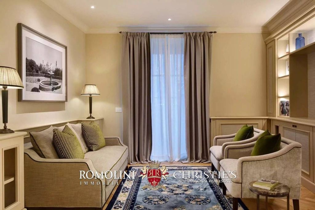 Luxury Apartment for sale in Florence, 2 000 000 €, Photo 4