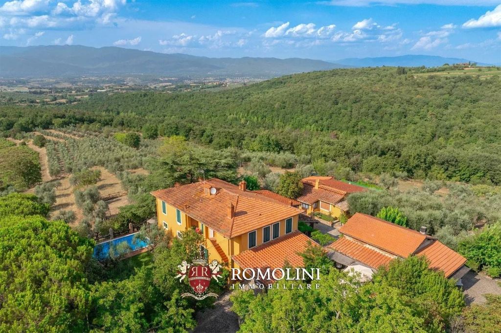 Luxury House for sale in Laterina, 1 650 000 €, Photo 1