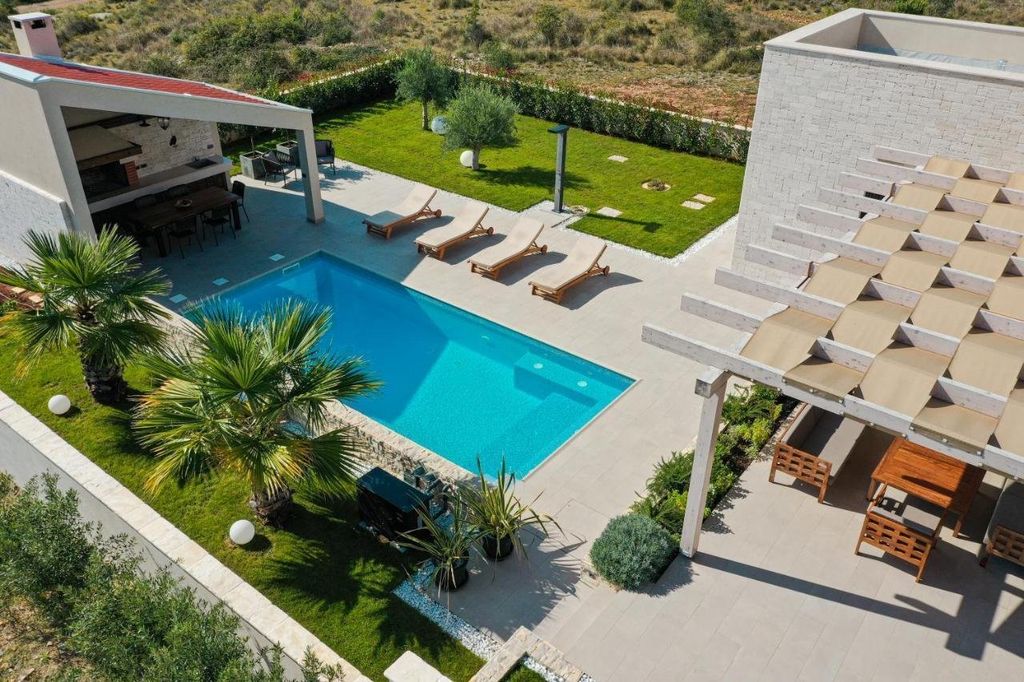 Luxury House for sale in Poljica-Brig, 1 500 000 €, Photo 7