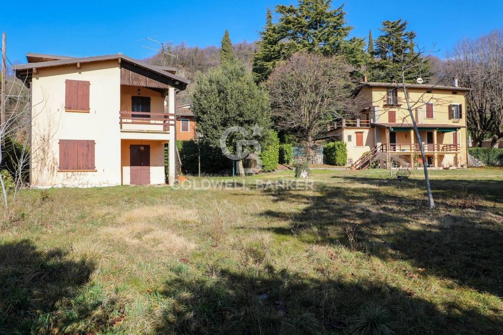 Luxury House for sale in Salò, 1 350 000 €, Photo 1