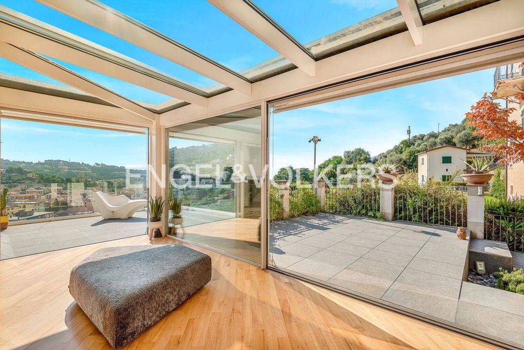 Maison de luxe à vendre à La Spezia, 790 000 €, Photo 1