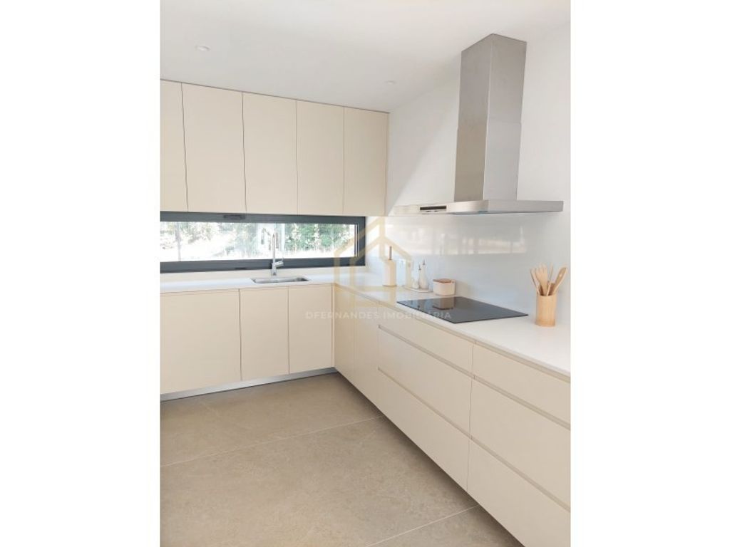 Luxury House for sale in Braga, 575 000 €, Photo 4