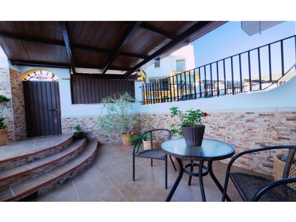 Luxury House for sale in Vélez-Málaga, 410 000 €, Photo 3