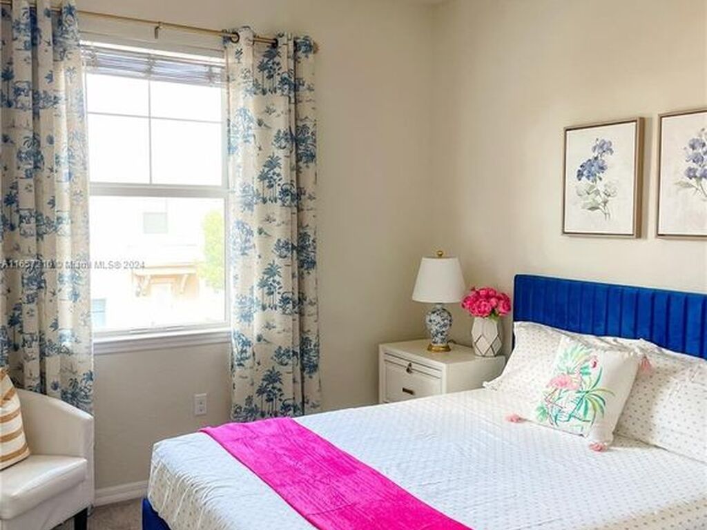 Luxury House for sale in Hollywood, 493 606 €, Photo 7