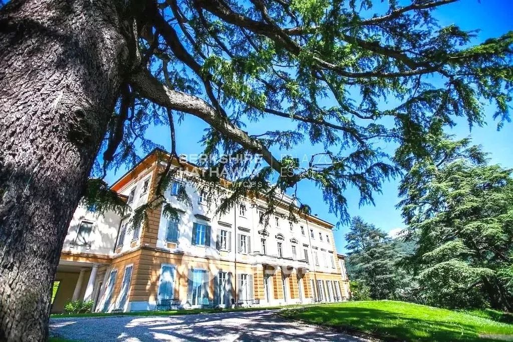 Luxury Apartment for sale in Como, 1 500 000 €, Photo 1