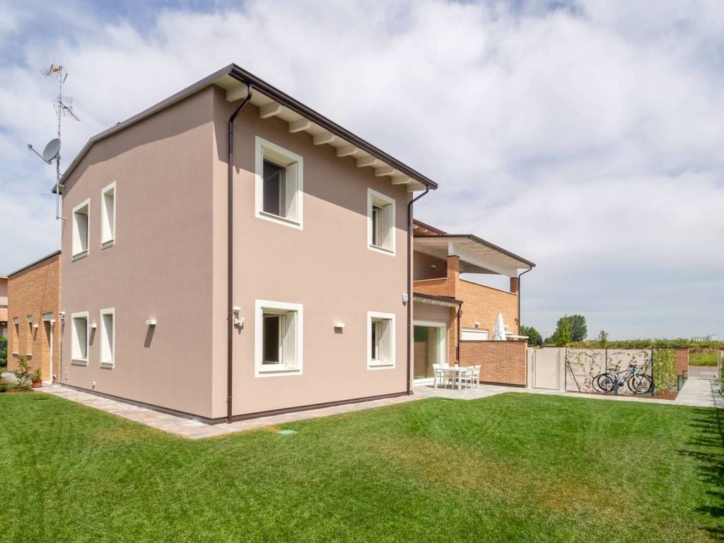 Luxury Apartment for sale in Sorbolo, 450 000 €, Photo 1