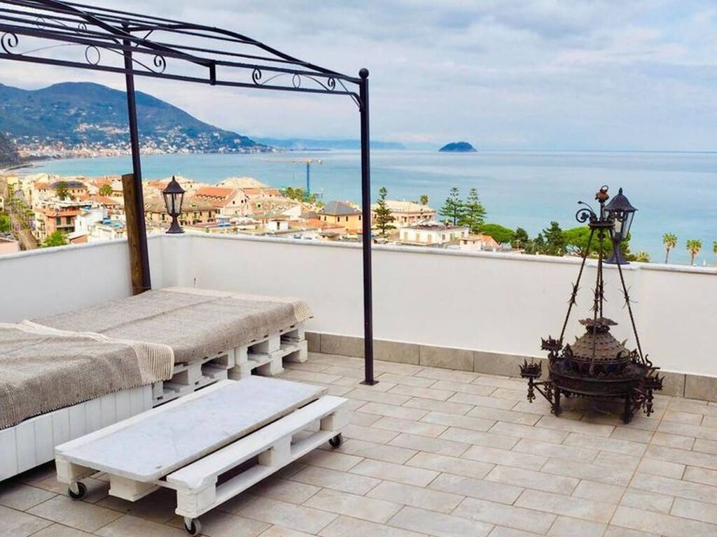 Luxury House for sale in Laigueglia, 750 000 €, Photo 1
