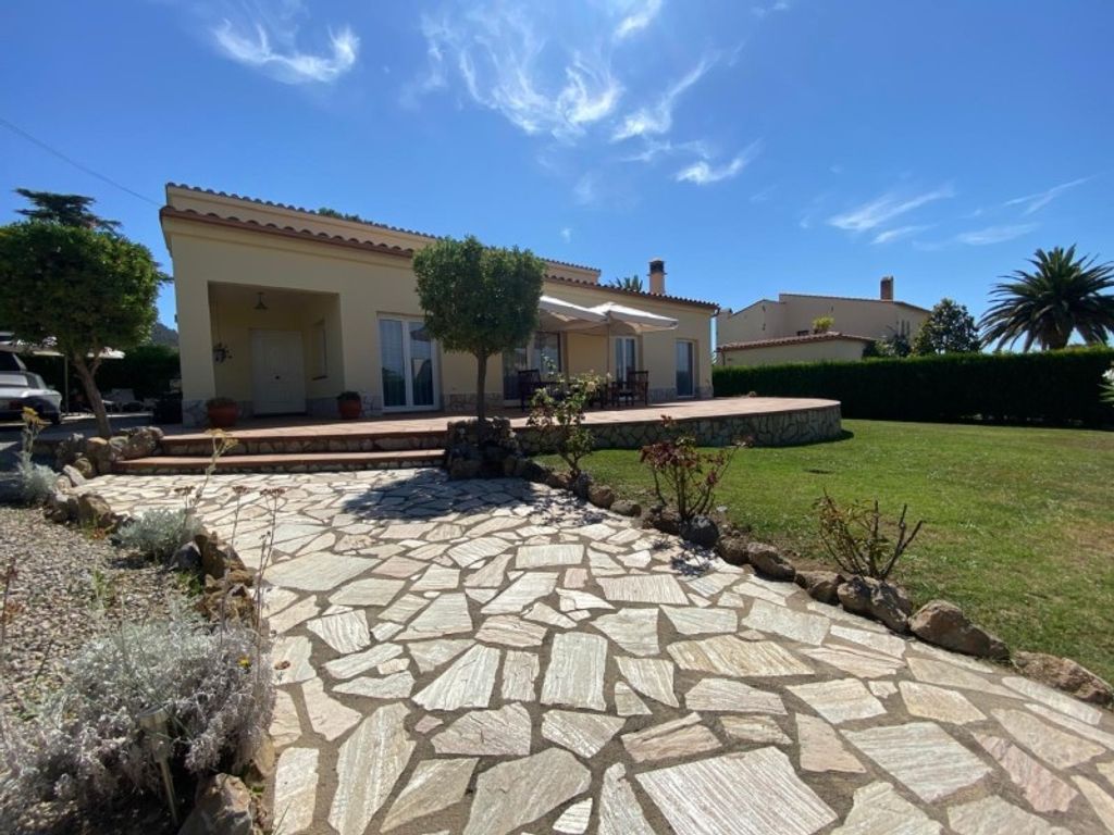 Luxury House for sale in L Estartit, 620 000 €, Photo 3