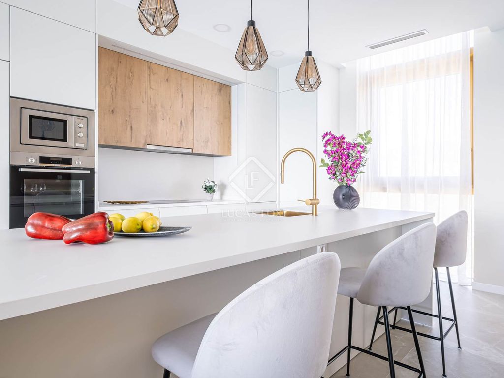 Luxury Apartment for sale in Benidorm, 1 075 000 €, Photo 6